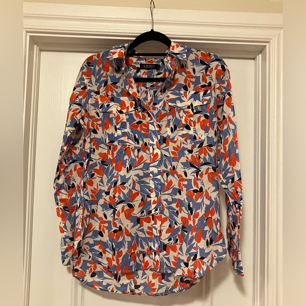 NWT Lauren Ralph Lauren Women’s Small Button Down Floral Shirt Blouse Red Blue